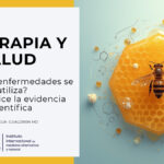 Ilustración científica de apiterapia con abeja, panal y elementos moleculares que representan el uso de productos de la colmena en medicina natural.